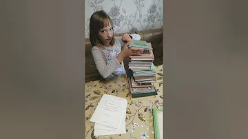 Купили детям советские учебники.